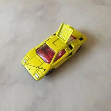 1/61 람보르기니 카운 턱 LP500S '토미카 프리미엄'