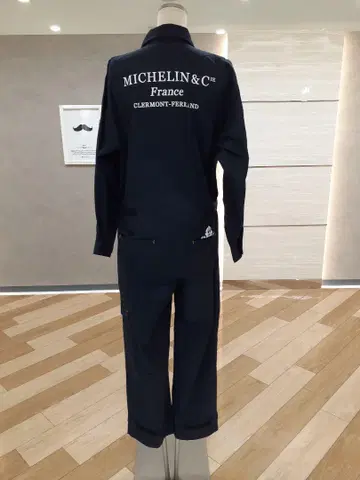 미쉐린 점프 수트 새 상품 미사용