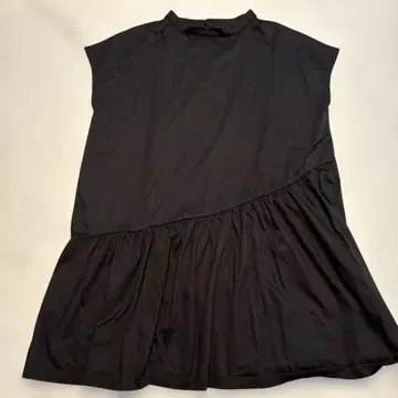 로파지 냉감 페플럼 프릴 티셔츠 블랙 M