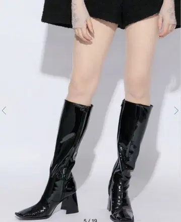 meltthelady 에나멜 스퀘어 롱 부츠