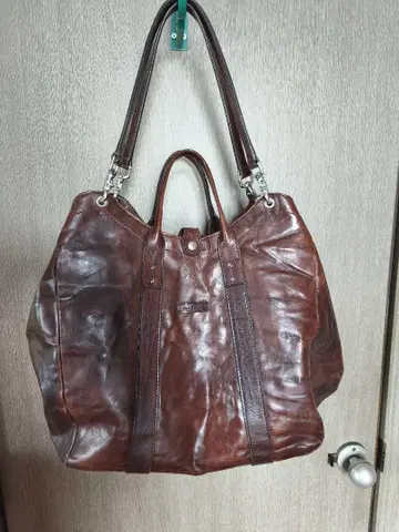 브라운 가죽 숄더백