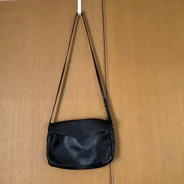 안카셰트 가죽 파우치 숄더 블랙