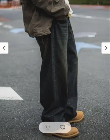 와이드 핏 데님 팬츠