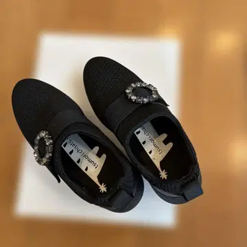 츠모리치사토 신발