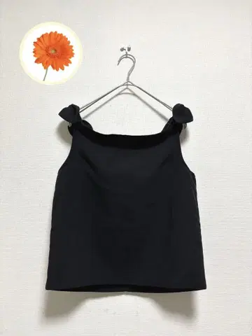 M deicy 데이시 슬리브리스 셔츠 어깨 리본 블랙