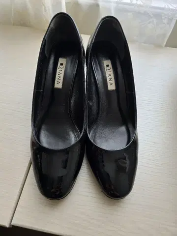 Diana 다이애나 펌프스 하이힐