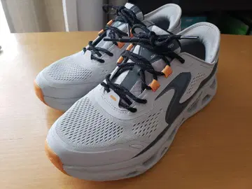 Skechers Glide-Step 핸즈프리 슬립인