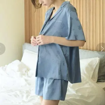 새틴 플라워 자카드 숏 팬츠