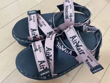 Dr. Martens AirWair 스포츠 샌들 블랙/핑크