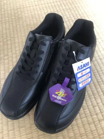 ASAHI 블랙 스니커즈 4E