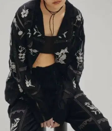 자수 패치워크 셔츠