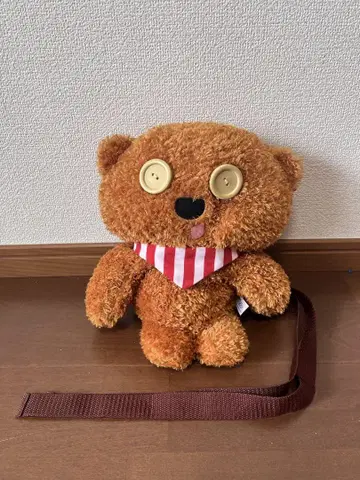 곰 모양의 봉제 인형 백팩 포함