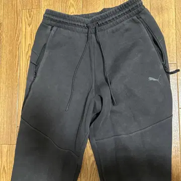 Puma 블랙 스웨트 팬츠 M 사이즈