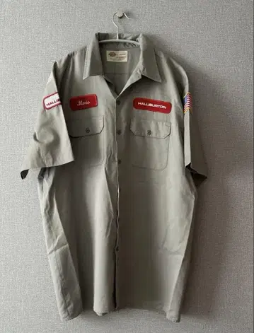 디키즈 HALLIBURTON 반팔 셔츠