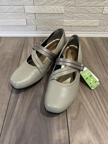 유키코키미지마 스트랩이 달린 펌프스 그레이 23.5cm 미세스 컴포트
