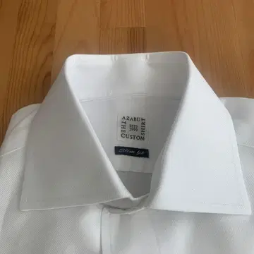 아자부자 커스텀 슬림 핏 화이트