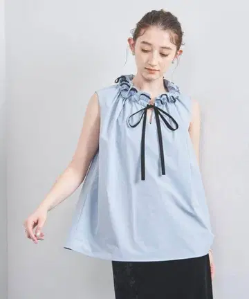 미사용 새상품 오간자 프릴 슬리브리스 블라우스