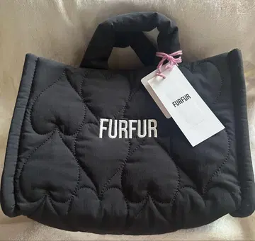 FURFUR 하트 퀼팅 백 블랙