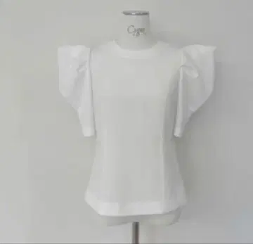 cygne 시뉴 뿔이 있는 탑 반팔