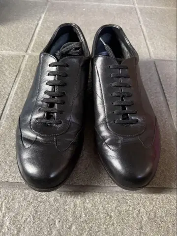 블랙 가죽 캐주얼 슈즈