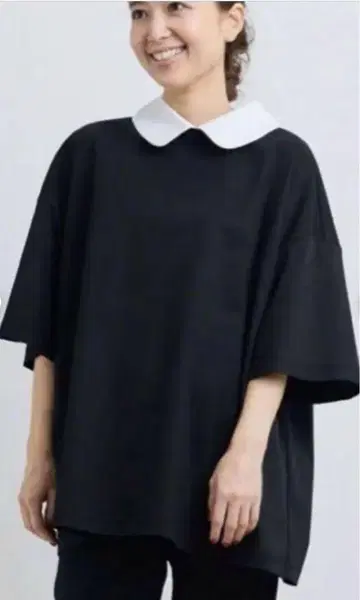 새상품급 yori 요리 화이트 옷깃 티셔츠 네이비