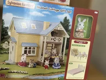 실바니안 패밀리 Bluebell Cottage Gift Set 외