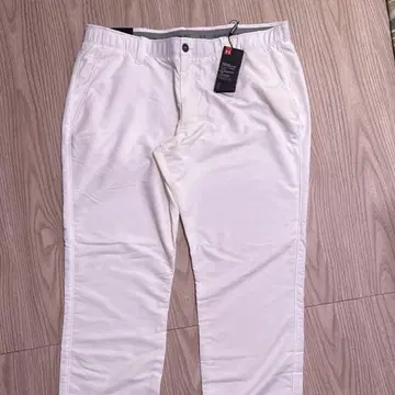 Under Armour 화이트 팬츠 허리 101cm