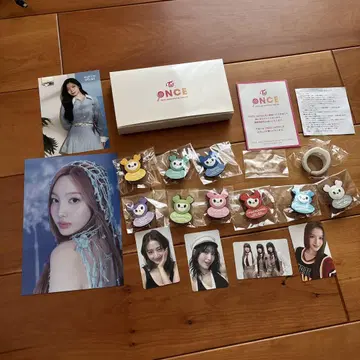 twice 포토 카드 & 굿즈 세트