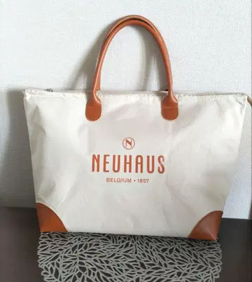 노이하우스 NEUHAUS 한정품 보냉 백 토트백