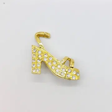 새상품급 페라가모 Ferragamo 브로치 신발 로고 빈티지