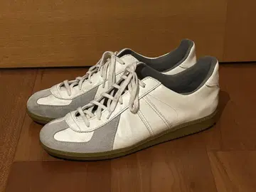 타나카 유니버셜 저먼 트레이너