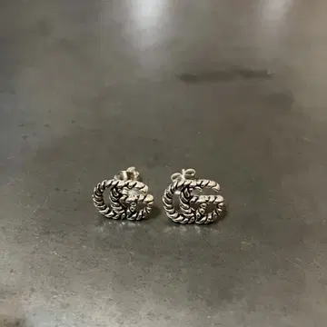 SILVER925 GG LOGO STUD EARRINGS/실버/귀걸이