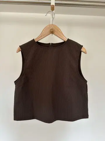 MARW UNITED ARROWS 시어서커 슬리브리스 블라우스