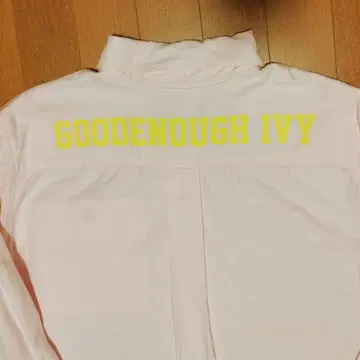 GOODENOUGH IVY 뒷면 로고 스냅 버튼 BD 셔츠