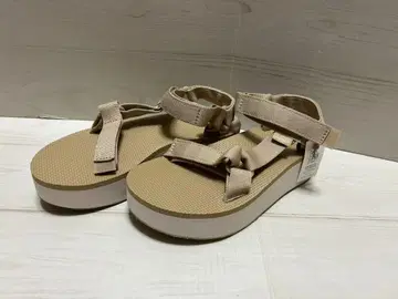 Teva 베이지 스포츠 샌들 24cm