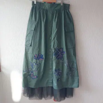 이즈스칼라 스커트