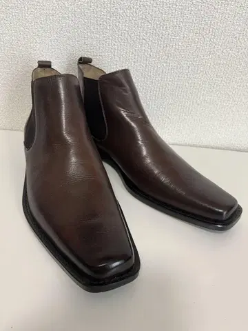 브라운 가죽 사이드 고어 부츠