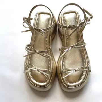 루시다 러쉬 리본 청키 샌들