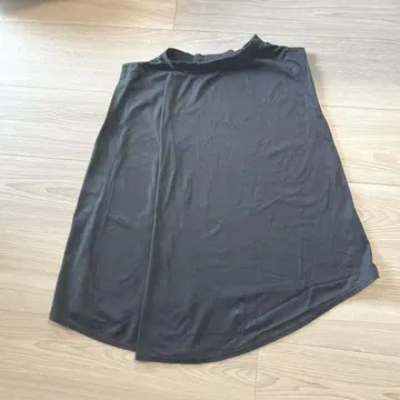 미즈이로 인드 비대칭 풀오버
