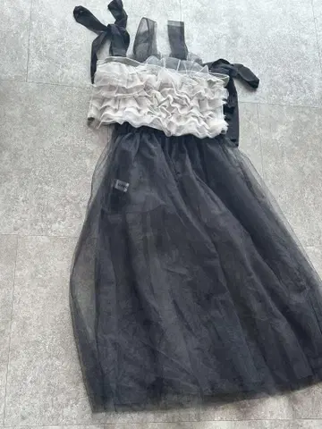 슬리브리스 얇은 명주 레이어드 블랙
