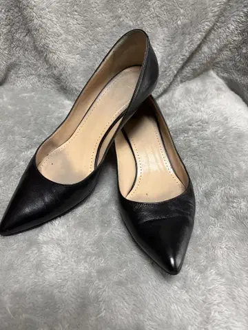 BALLY 블랙 가죽 펌프스 스틸레토