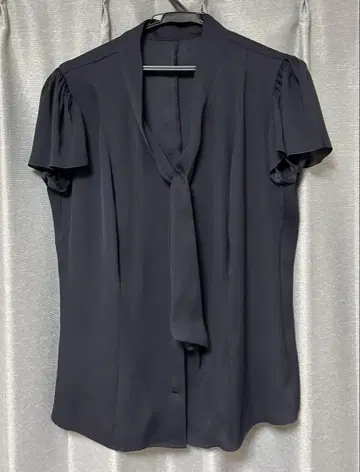 Heart closet 프릴 보타이 블라우스 L 네이비