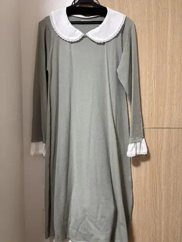millebonheur 둥근 카라 니트 원피스