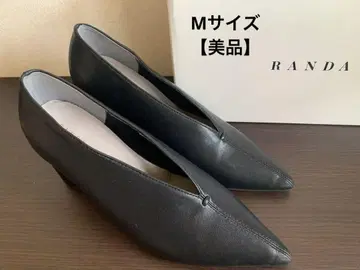 RANDA 블랙 V컷 스틸레토 펌프스 M 사이즈