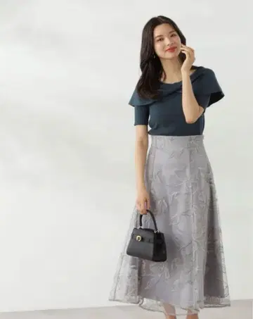 얇은 명주 그물 배색 레이스 플레어 스커트 프로포션 바디 드레싱