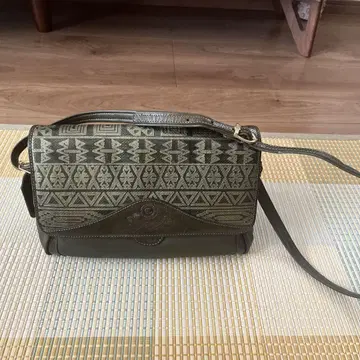 Castello 기하학 패턴 숄더백