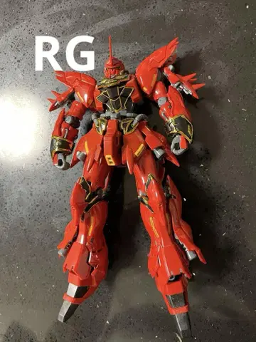 건담 프라모델 rg 시난주 본체