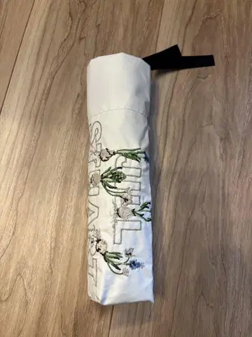질스튜어트 접이식 양산