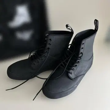 Dr.Marten/닥터마틴 로우컷 가죽 신발