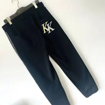 KARL KANI 칼카니 트랙 저리 블랙 자수